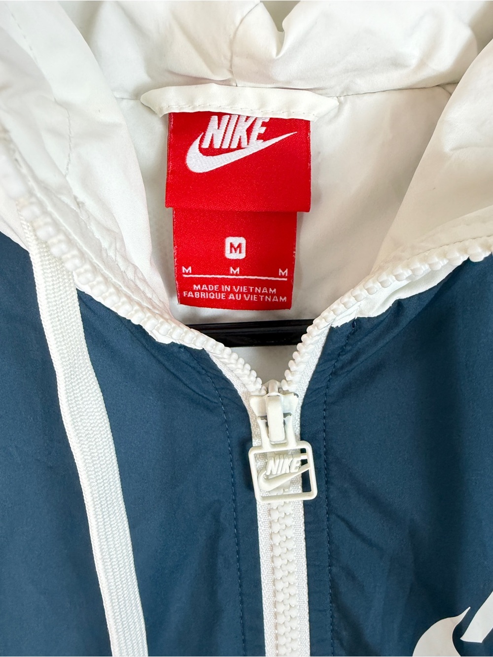 Nike Windrunner Jacket M Navy White Gray Chevron Hooded Windbreaker Unisex - Picture 3 of 8